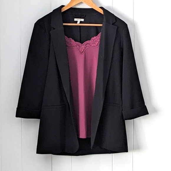 Black 3/4 Sleeve Blazer - Picture 4 of 8